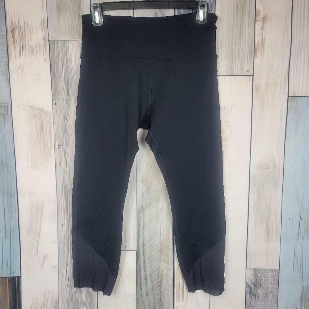 Afriel & Tabbris Australia Black Cropped Leggings Capri Size Medium